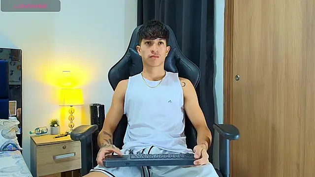  CamiloBass online show from May 2026 10:47:02 PM