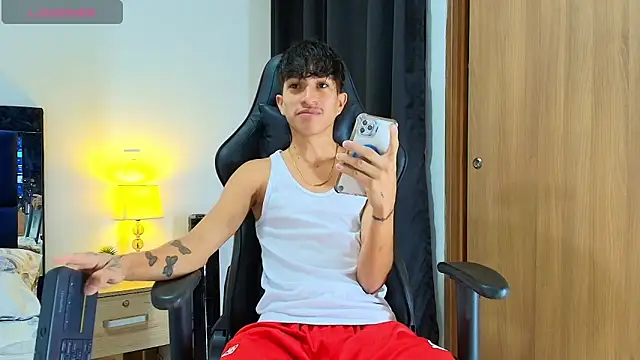  CamiloBass online show from May 2026 08:03:01 PM
