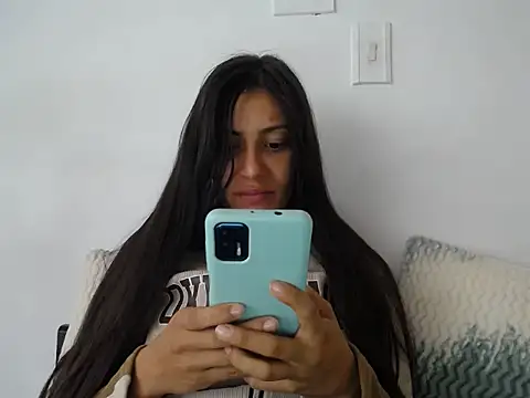 aleja 2024 online show from September 2025 05:48:01 PM