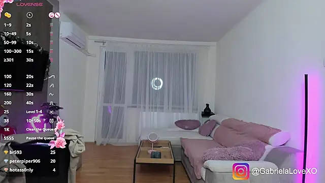 Snapshot of GabrielaLove_ chatting on February 2025 11:57:01 PM GabrielaLove online show from February 2025 11:57:01 PM