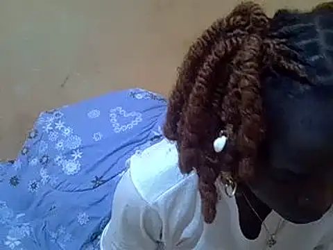 pretty vivy online show from February 2025 01:53:02 PM