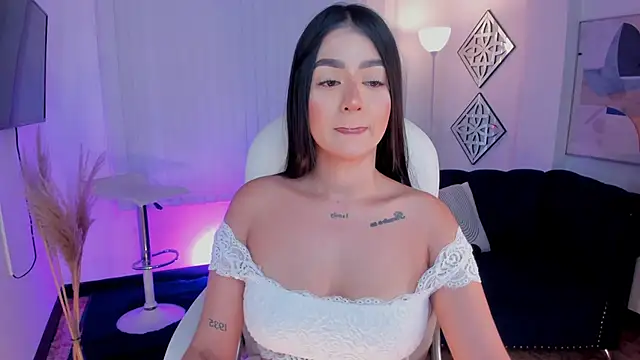 amelie jhons online show from January 2025 10:57:02 PM