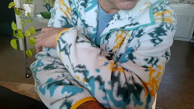 Snapshot of costanza7070 chatting on February 2025 09:52:02 PM costanza7070 online show from February 2025 09:52:02 PM