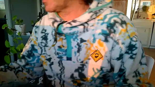 Snapshot of costanza7070 chatting on February 2025 01:43:01 AM costanza7070 online show from February 2025 01:43:01 AM