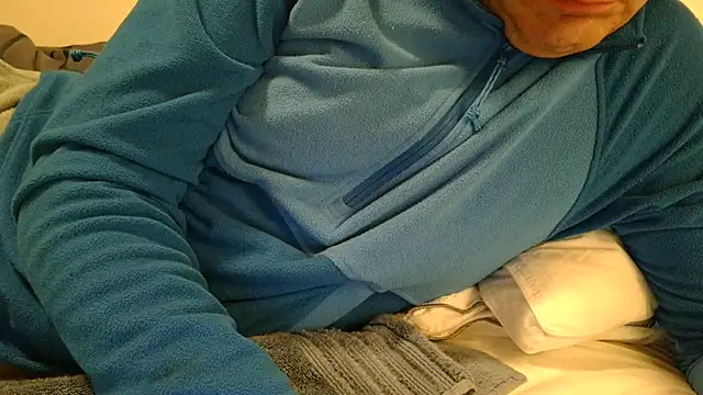 Snapshot of costanza7070 chatting on March 2025 07:25:02 AM costanza7070 online show from March 2025 07:25:02 AM