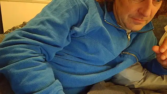 Snapshot of costanza7070 chatting on March 2025 06:36:01 AM costanza7070 online show from March 2025 06:36:01 AM