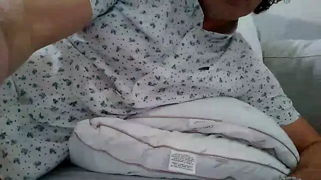 Snapshot of costanza7070 chatting on March 2025 10:29:02 PM costanza7070 online show from March 2025 10:29:02 PM