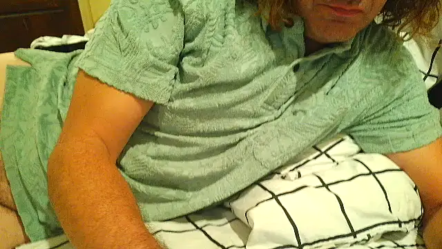 Snapshot of costanza7070 chatting on October 2025 03:59:02 AM costanza7070 online show from October 2025 03:59:02 AM