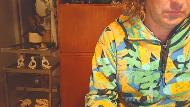 Snapshot of costanza7070 chatting on October 2025 05:42:02 AM costanza7070 online show from October 2025 05:42:02 AM