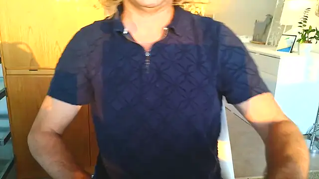 Snapshot of costanza7070 chatting on November 2025 12:46:02 AM costanza7070 online show from November 2025 12:46:02 AM