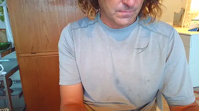 Snapshot of costanza7070 chatting on November 2025 12:31:01 AM costanza7070 online show from November 2025 12:31:01 AM