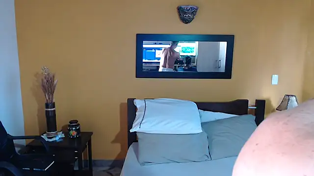 SaraandJuanDP online show from February 2025 09:26:02 PM