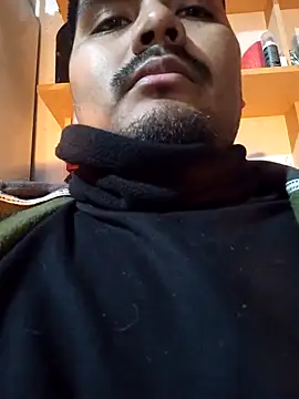 sebasj9812 online show from September 2025 11:06:02 PM