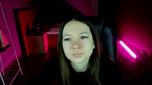 Nicole Charm online show from December 2024 12:30:01 AM