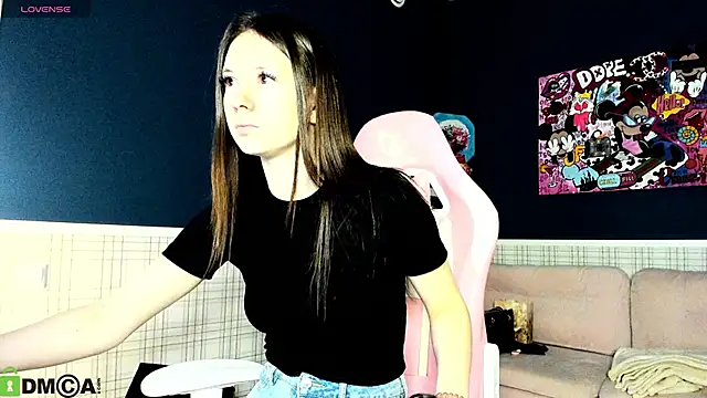 Nicole Charm online show from November 2025 12:35:02 AM