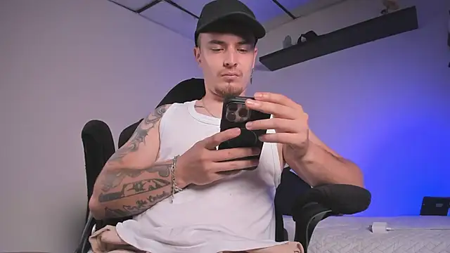 james connor2 online show from May 2026 07:08:01 PM