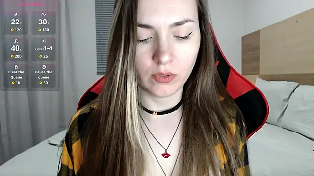 Snapshot of Naughty_Annn chatting on December 2025 12:38:02 AM Naughty Annn online show from December 2025 12:38:02 AM