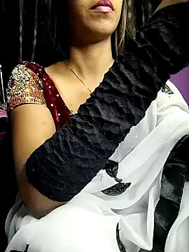 Snapshot of sexy-mohini chatting on January 2025 05:15:01 PM sexy-mohini online show from January 2025 05:15:01 PM