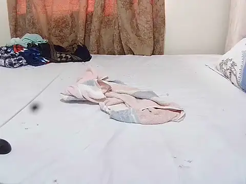 slender sweet online show from November 2025 09:09:02 AM