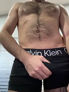 Snapshot of Wolff77 chatting on December 2024 05:34:01 PM Wolff77 online show from December 2024 05:34:01 PM