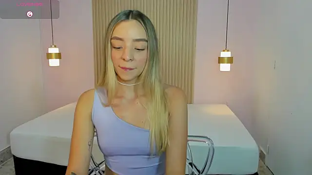 AliceRoss0 online show from May 2026 09:34:02 PM