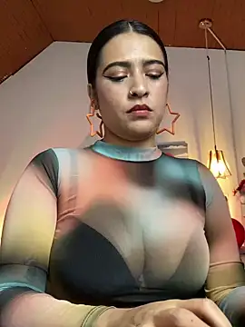 Snapshot of Cleopatracute_ chatting on February 2025 02:57:02 PM Cleopatracute online show from February 2025 02:57:02 PM