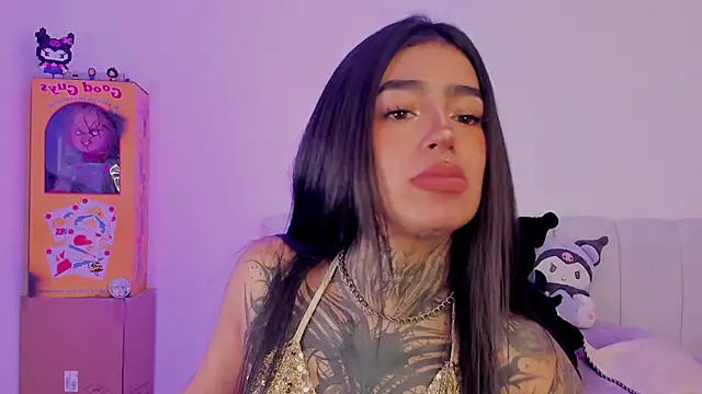 Snapshot of shadowcatt_ chatting on October 2025 08:55:02 PM shadowcatt online show from October 2025 08:55:02 PM