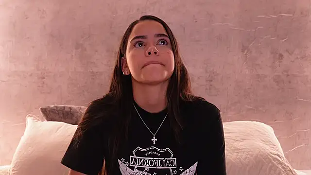 Nicky and Blake online show from October 2025 05:54:02 PM