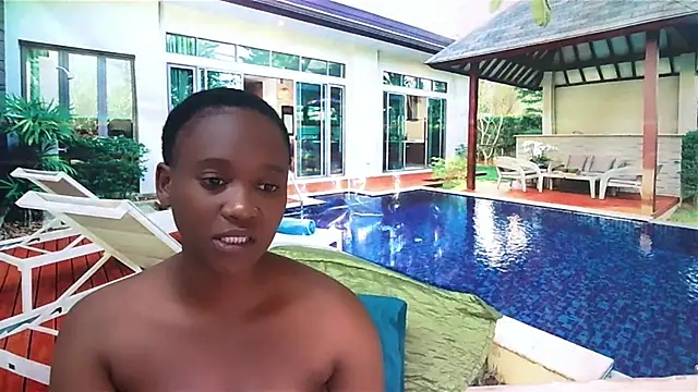 Snapshot of EbonyOlive69 chatting on December 2024 07:07:02 AM EbonyOlive69 online show from December 2024 07:07:02 AM