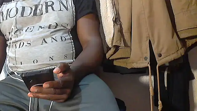 mmoiblack online show from January 2026 11:14:01 PM