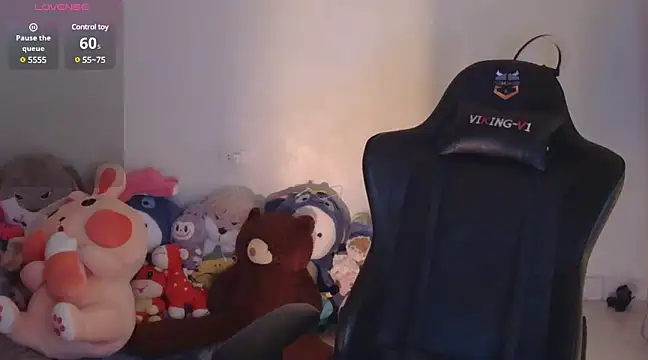 Snapshot of TimmyZi chatting on December 2024 08:02:01 AM TimmyZi online show from December 2024 08:02:01 AM