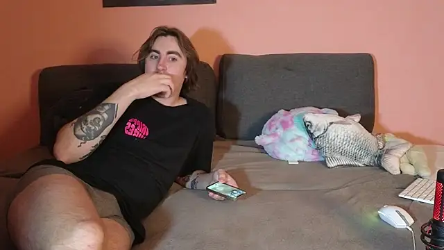 Snapshot of Katusha006 chatting on October 2025 11:27:02 PM Katusha006 online show from October 2025 11:27:02 PM