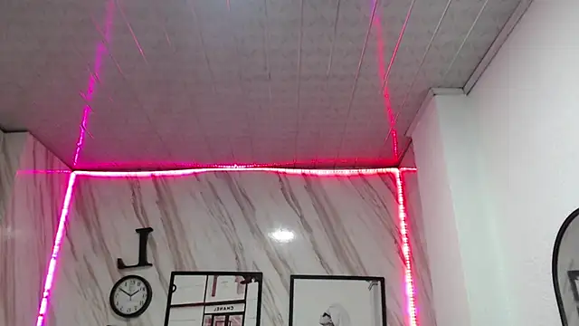  samantha b online show from December 2024 12:43:02 PM