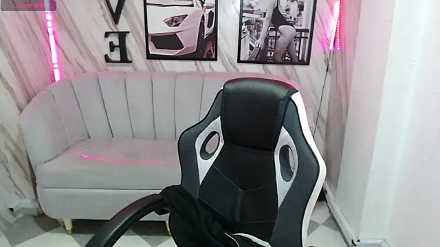  samantha b online show from December 2024 03:42:02 PM