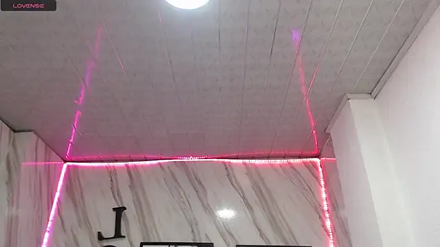  samantha b online show from December 2024 12:49:01 PM