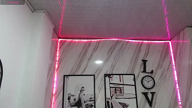  samantha b online show from January 2025 12:41:01 PM