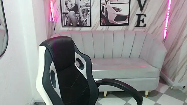  samantha b online show from January 2025 06:52:01 PM