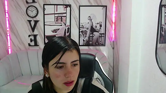  samantha b online show from January 2025 12:48:01 PM