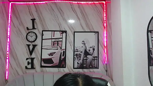  samantha b online show from January 2025 03:50:01 PM