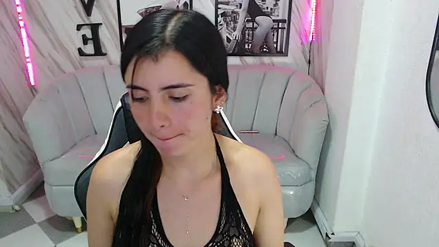  samantha b online show from January 2025 06:52:01 PM