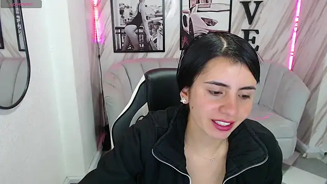  samantha b online show from January 2025 12:56:01 PM