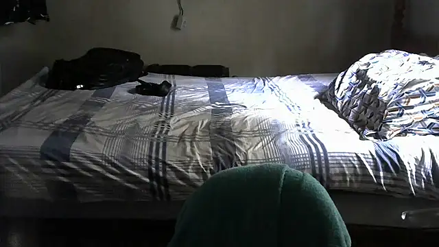 RenziTatte online show from March 2025 07:17:01 PM