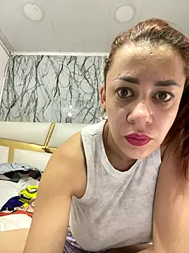 AnnbellaRosse online show from September 2025 04:32:01 PM