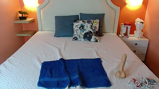 north sweet  online show from February 2025 06:45:01 PM