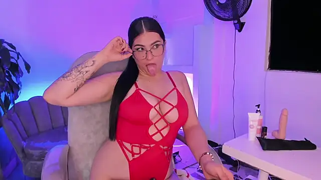 TifanyWhite  online show from July 2026 05:24:01 AM