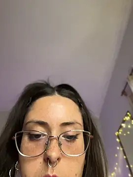 Mizztikaa online show from May 2026 06:57:01 PM