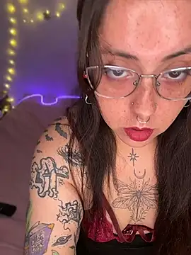 Mizztikaa online show from May 2026 06:35:01 PM
