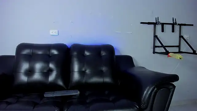 Snapshot of Rob_saenz_ chatting on January 2025 12:31:02 PM Rob saenz online show from January 2025 12:31:02 PM