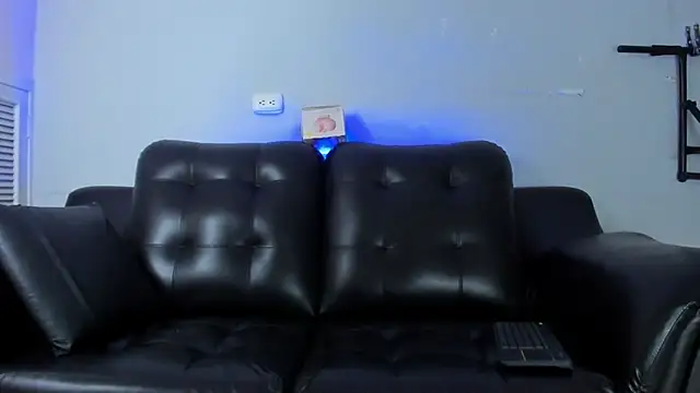 Snapshot of Rob_saenz_ chatting on January 2025 12:37:01 PM Rob saenz online show from January 2025 12:37:01 PM