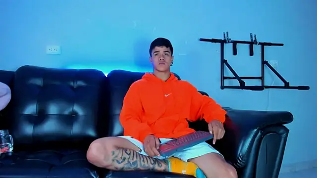 Snapshot of Rob_saenz_ chatting on March 2025 02:34:02 PM Rob saenz online show from March 2025 02:34:02 PM